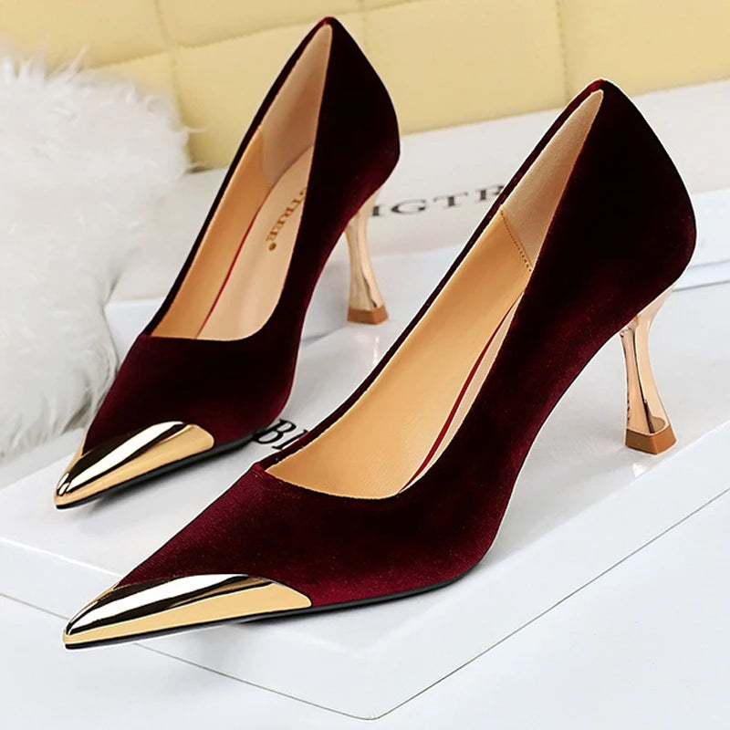 Metal Pointed Women Pumps
