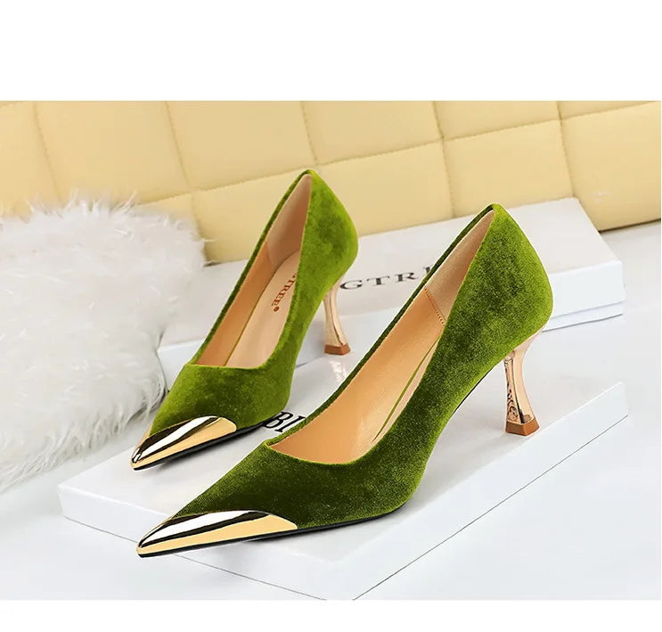 Metal Pointed Women Pumps
